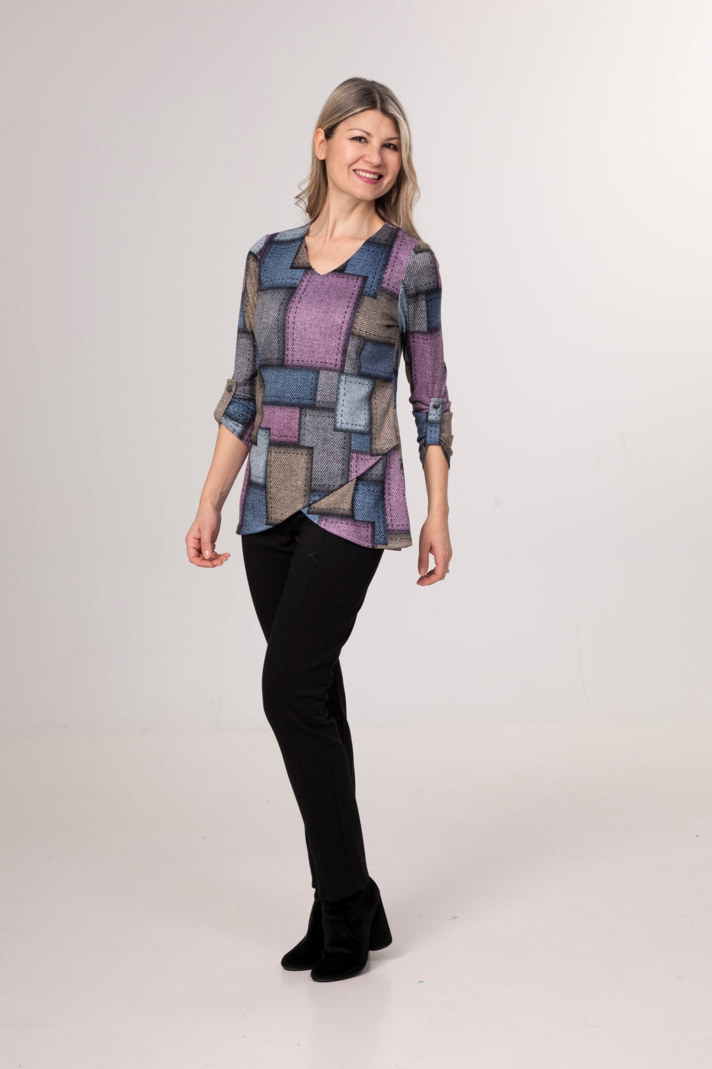 062- Modes Crystal Layered Abstract Block Top