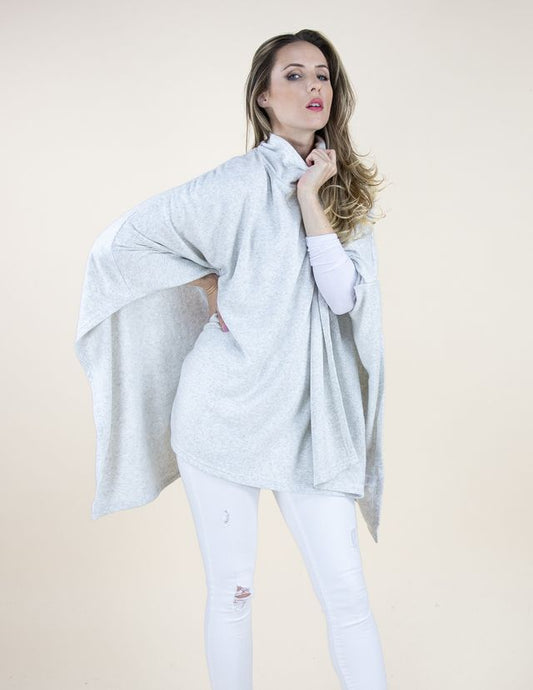 038- Very Moda White Turtle Neck Poncho