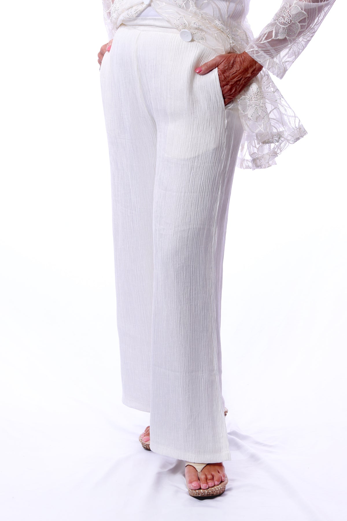 017- Damee White Wide Leg Crinkle Pants