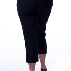 001- LuLu B Pull On Stretch Capri- Black