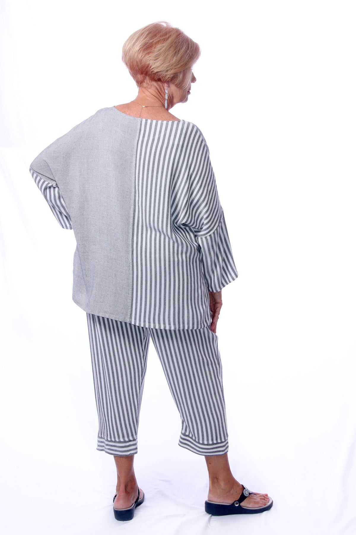 015- Dairi  Silver with Natural Stripes Reversed Combo 2 Pocket Top