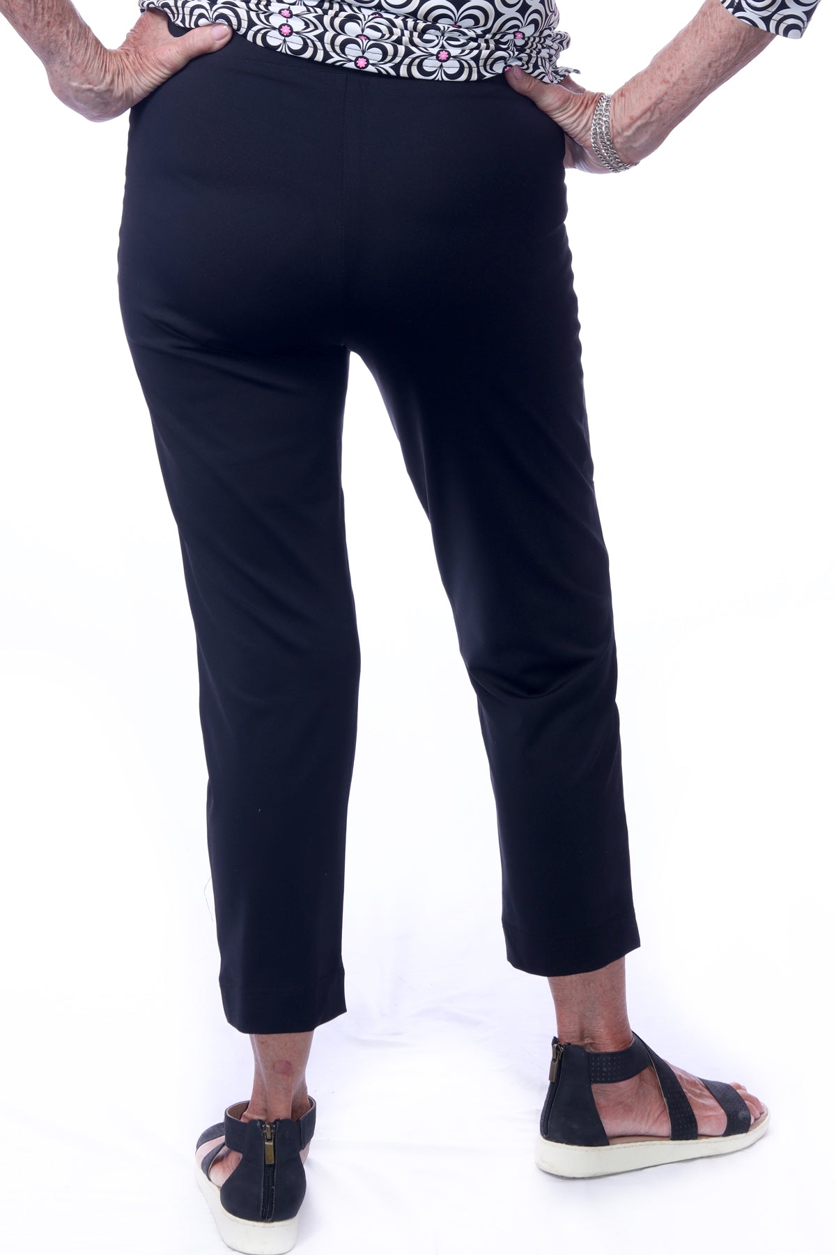 001- LuLu B Black Pocketed Stretch Ankle Pant