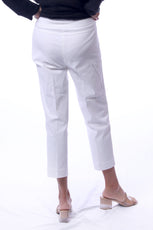 001- LuLu B White Stretch 2 Pocket Capri