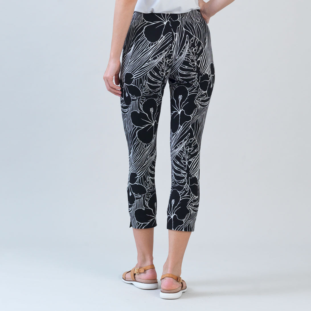 002- Clara Sun Woo Black and White Flower Capris