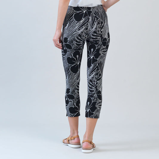 002- Clara Sun Woo Black and White Flower Capris