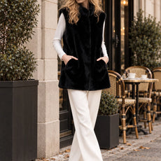 038- Very Moda Black Fur Sleeveless Vest