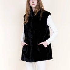 038- Very Moda Black Fur Sleeveless Vest