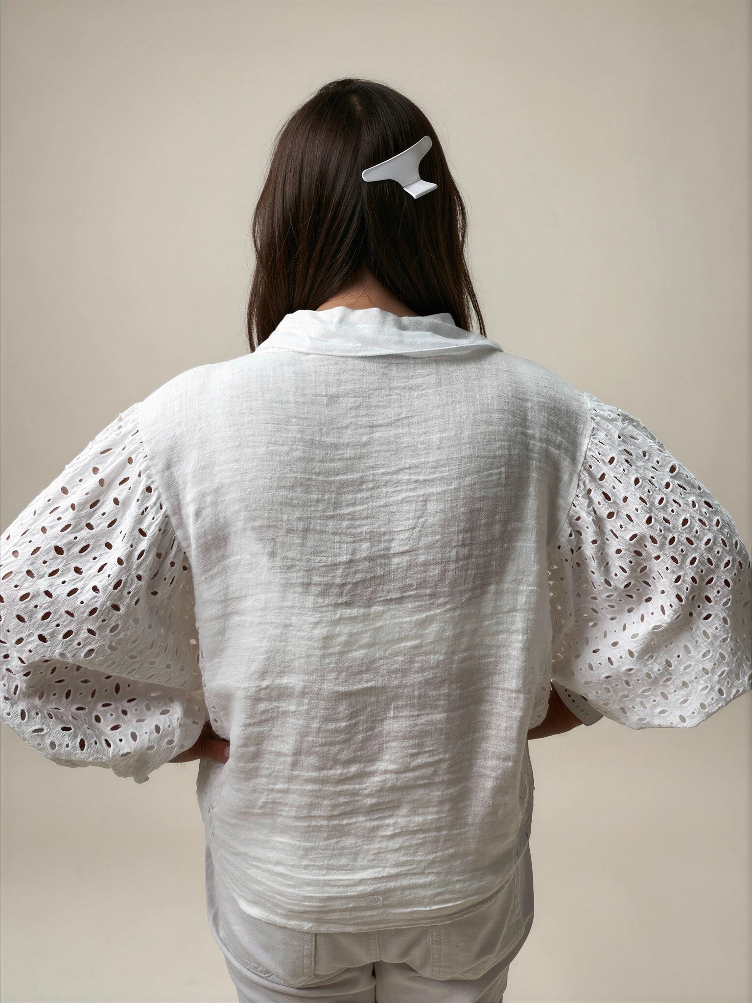 063- Bella Amore White Eyelit Sleeve Tie Fron Top