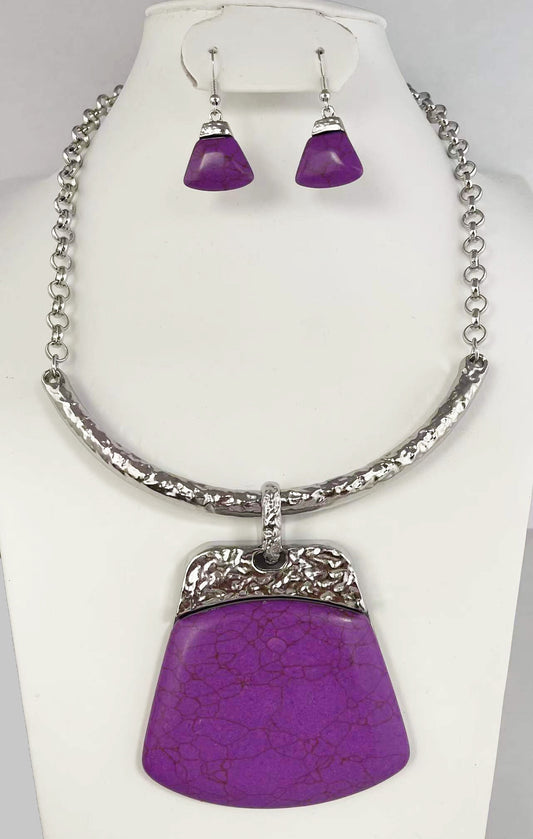 NE-142 Large Purple Stone Medallion on Silver Collar