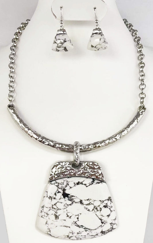 NE-143 Large White Marbled Stone Medallion on Silver Collar