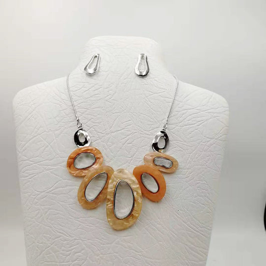 NE-160 Shades of Beige Open Orb Choker Set