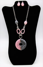 NE 223 - Gray & Pink Doughnut Medallion Necklace Set