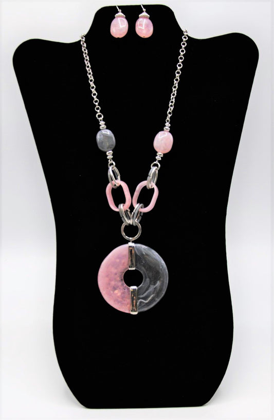 NE 223 - Gray & Pink Doughnut Medallion Necklace Set