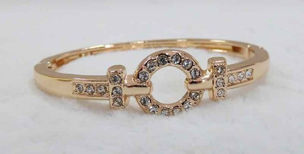 B-107  Silver Open Pave Circle Bracelet