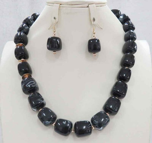 NE-020  Marble Looking Square - Black