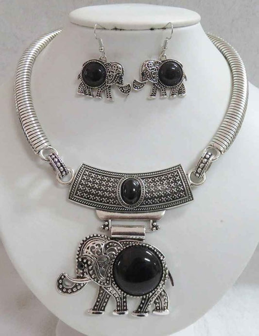 NE-041 Silver Collar with Black Bead Elephant