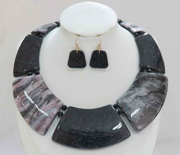 NE-045  Wide Shades of Grey Collar