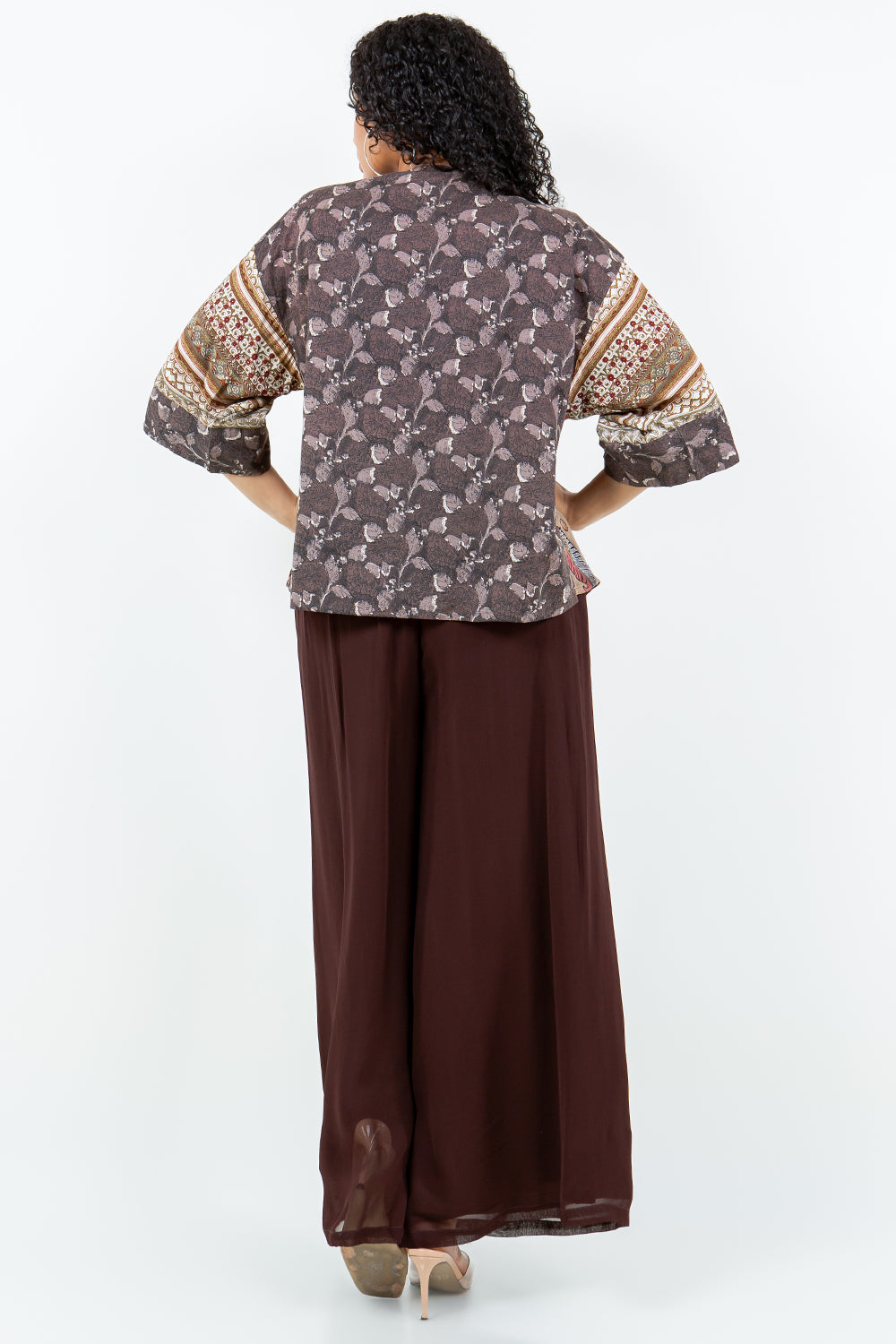 034- Sterling Styles Vintage Brown and Ivory Floral Jacket