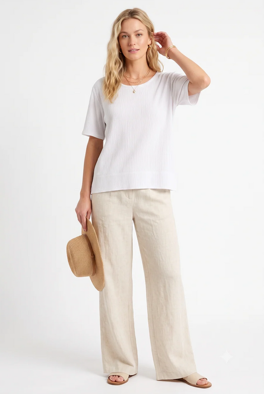 000- Atu White Crinkle Short Sleeve Top