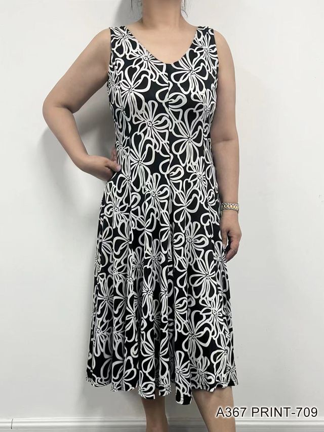 007- Creation Black and White Floral Dress