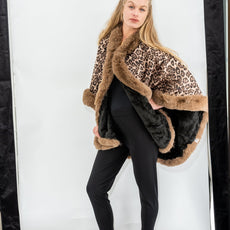 038- Very Moda Leopard Fur Trimmed Reversible Cape
