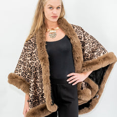 038- Very Moda Leopard Fur Trimmed Reversible Cape
