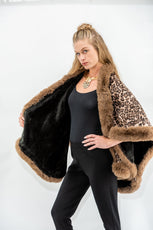 038- Very Moda Leopard Fur Trimmed Reversible Cape