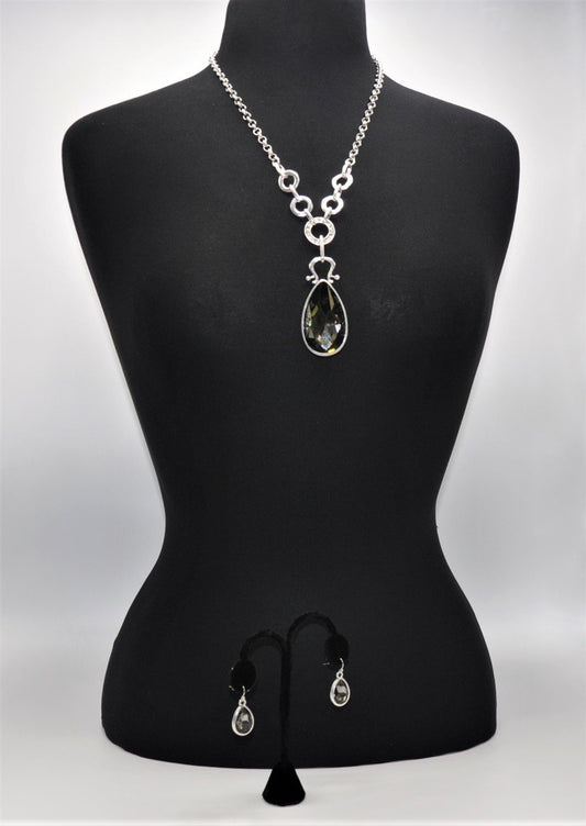 NE-075  Gorgeous Huge Drop Swarovski Teardrop Pendant Set