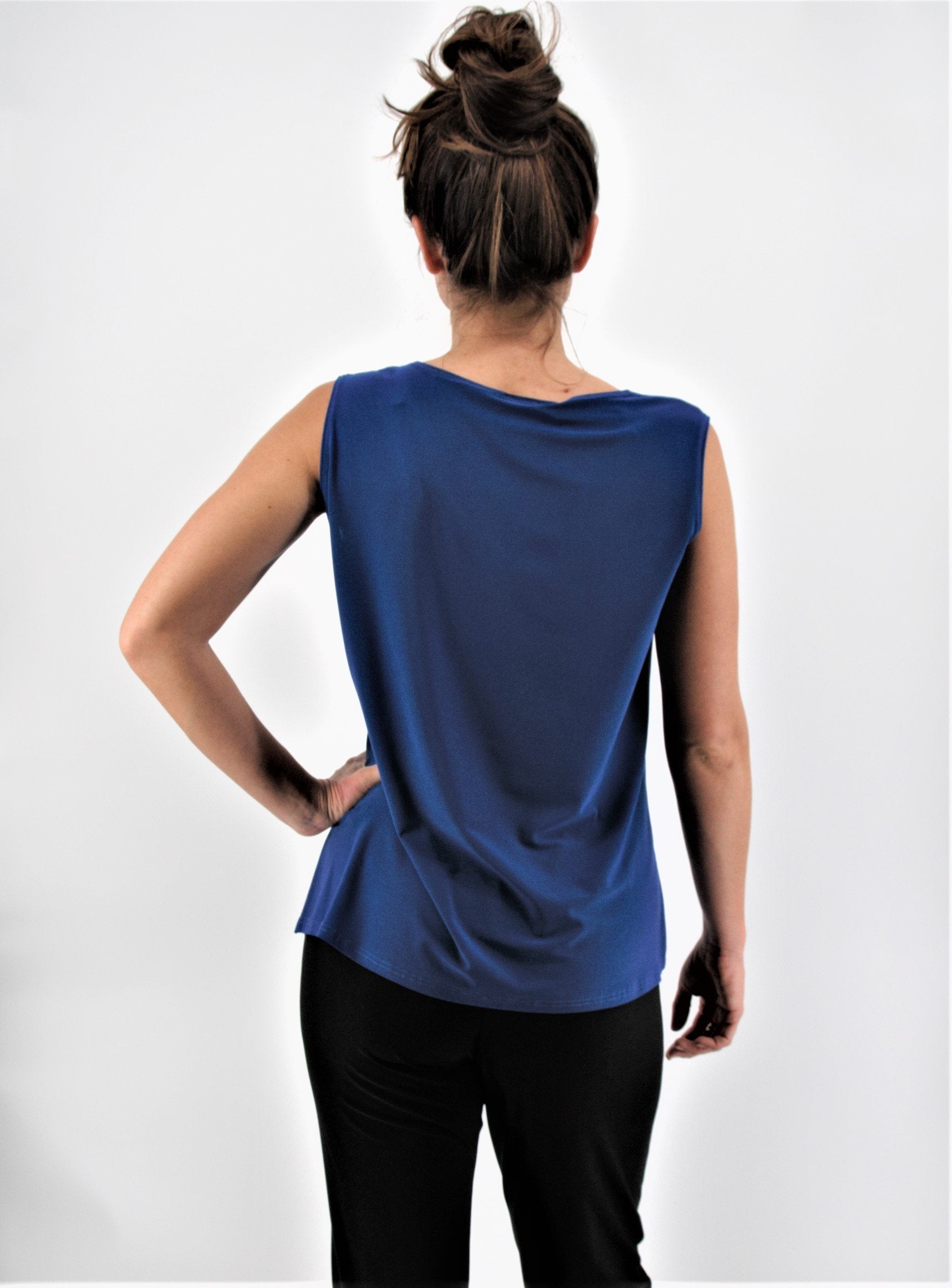 007- Creations Navy Tank