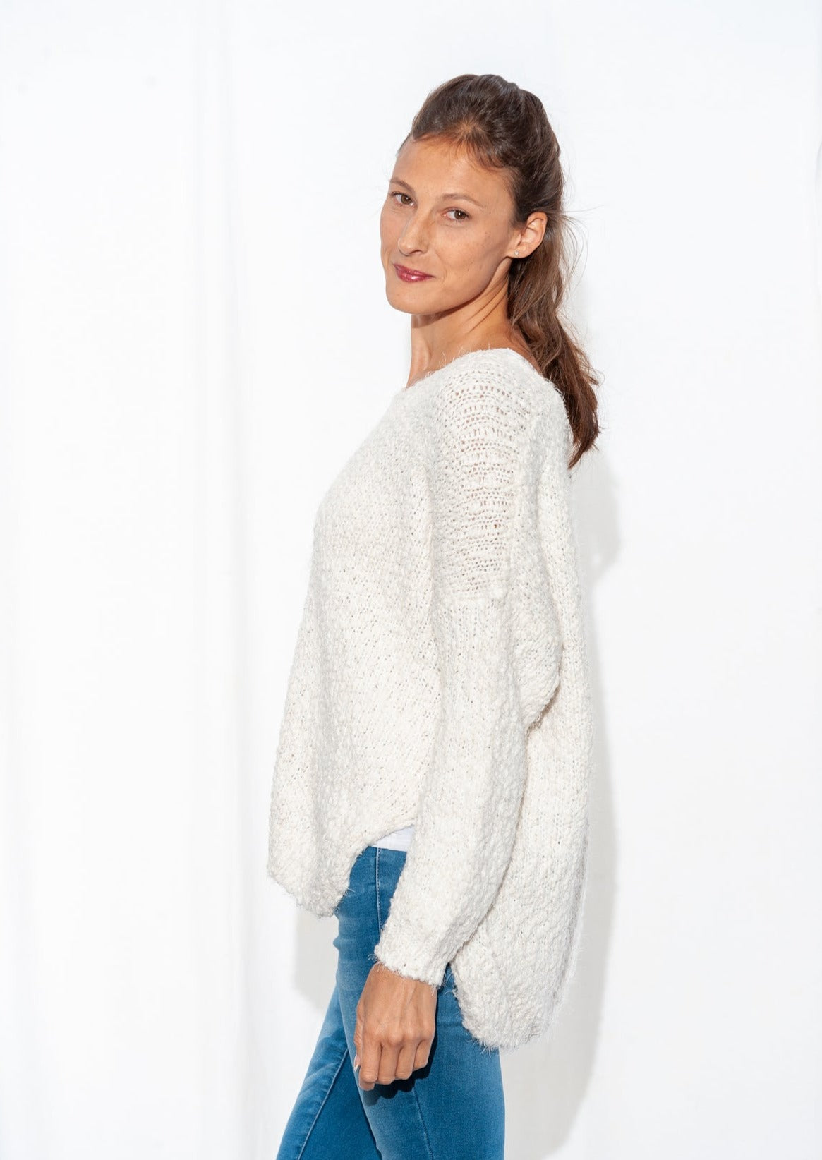 022- Julia Trading Cream Fuzzy Sweater
